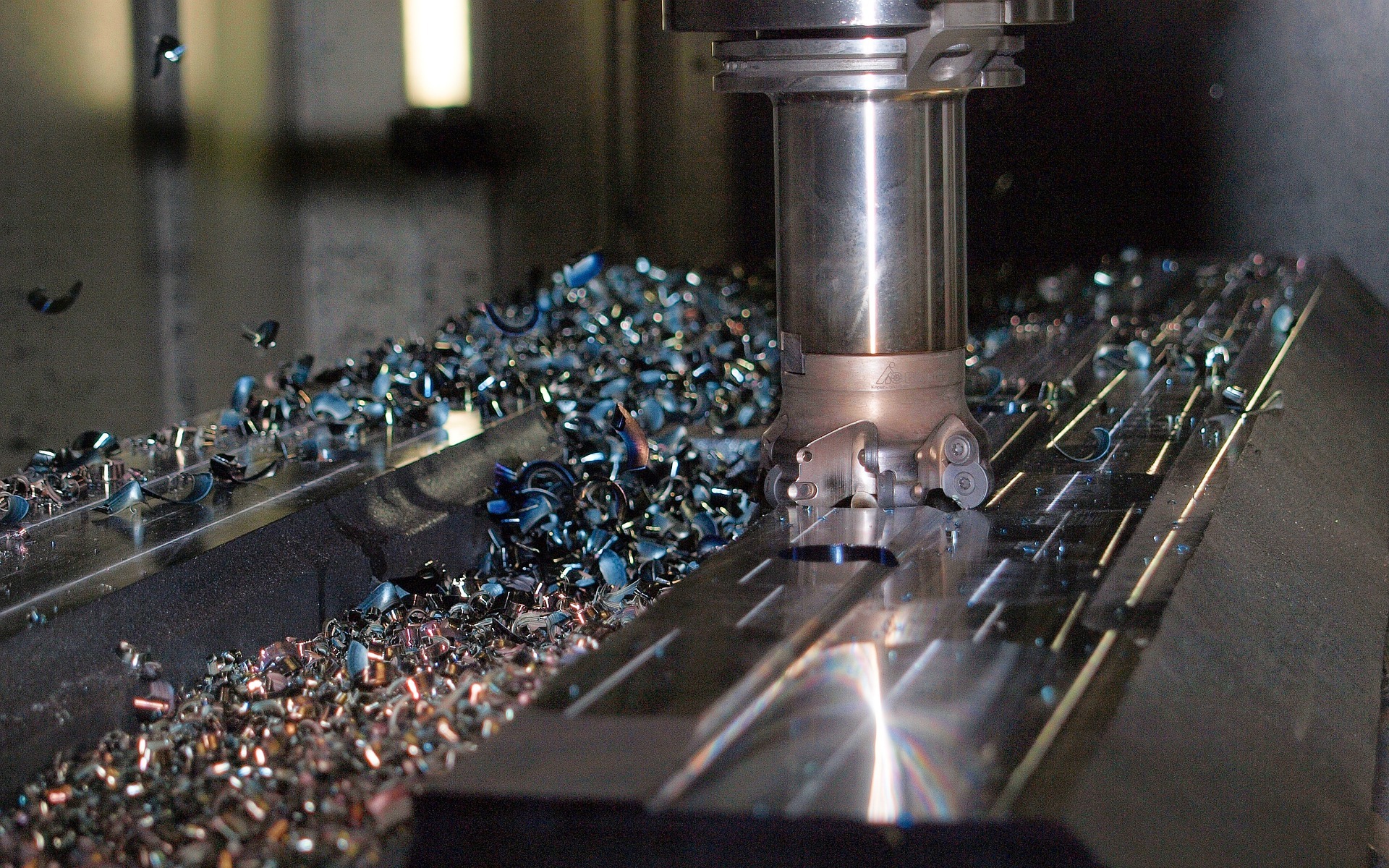 Przenośne technologie obróbki otworów dla przemysłu